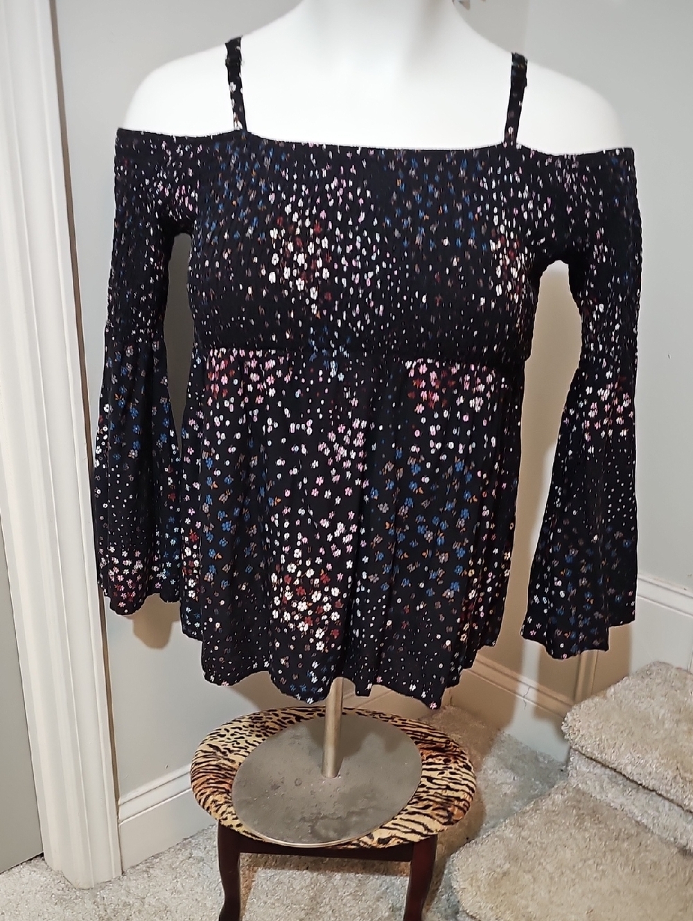 torrid Black Off-Shoulder Floral Peasant Blouse